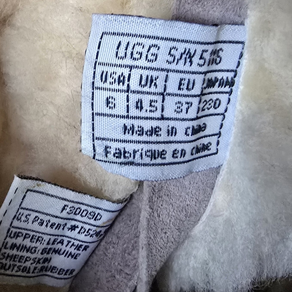 UGG Women's Ankle Boots in Taupe - Picture 8 of 8
